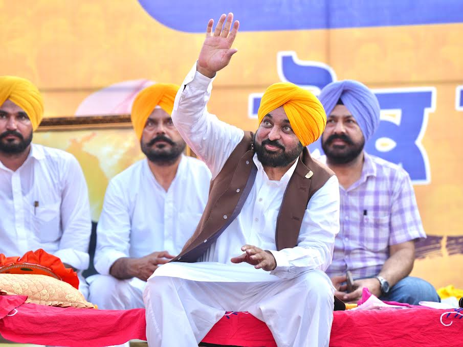 ਮੈਨੂੰ ਝੂਠਾ ਬਦਨਾਮ ਕਰਕੇ ਪੰਜਾਬ ਨੂੰ ਲੁੱਟਣ ਦਾ ਮੌਕਾ ਭਾਲ ਰਹੇ ਨੇ ਵਿਰੋਧੀ-ਭਗਵੰਤ ਸਿੰਘ ਮਾਨ