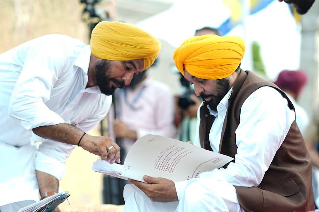 ਮੈਨੂੰ ਝੂਠਾ ਬਦਨਾਮ ਕਰਕੇ ਪੰਜਾਬ ਨੂੰ ਲੁੱਟਣ ਦਾ ਮੌਕਾ ਭਾਲ ਰਹੇ ਨੇ ਵਿਰੋਧੀ-ਭਗਵੰਤ ਸਿੰਘ ਮਾਨ